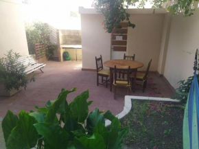 Amplia casa familiar con patio